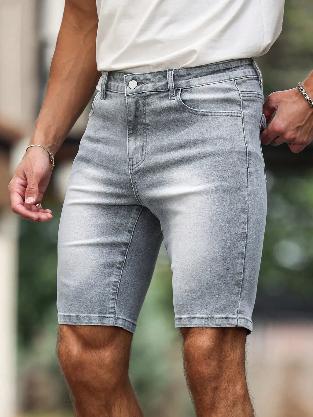Men's summer denim shorts. Gray skinny shorts. For daily leisure. Versatile and simple. Fashionable and trendy.