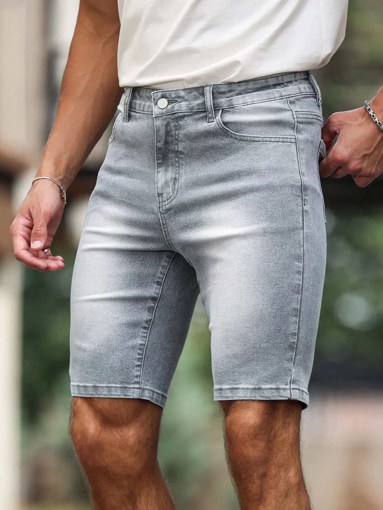 Men's summer denim shorts. Gray skinny shorts. For daily leisure. Versatile and simple. Fashionable and trendy.