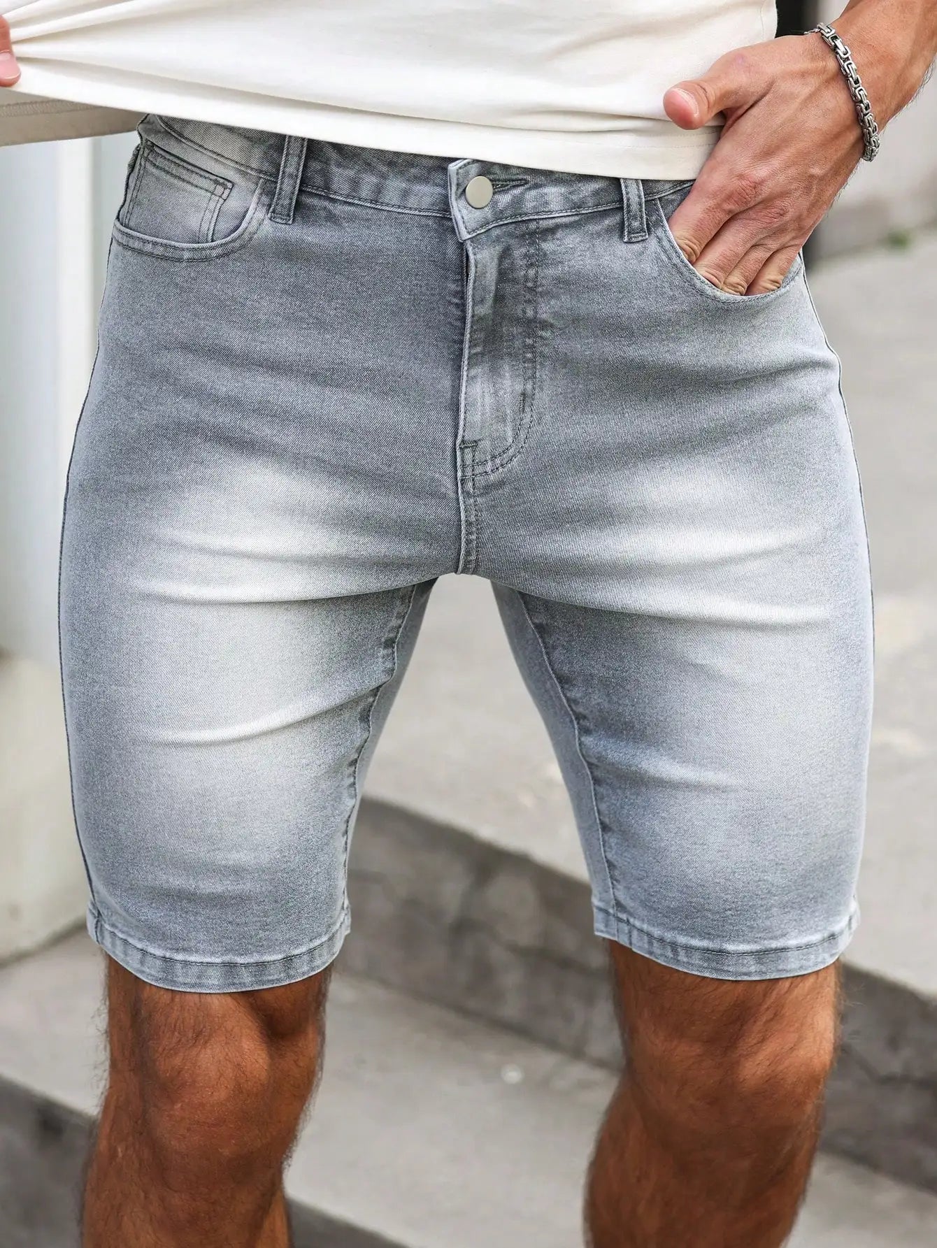 Men's summer denim shorts. Gray skinny shorts. For daily leisure. Versatile and simple. Fashionable and trendy.